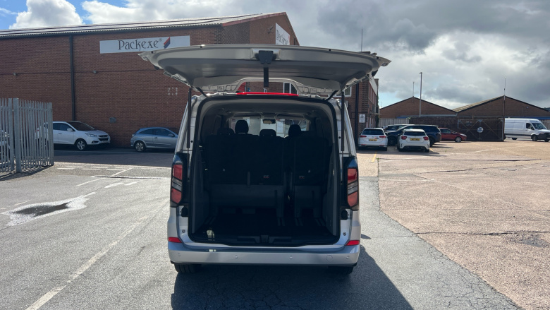 Ford Tourneo Custom 320 L2 Diesel Fwd 2.0 EcoBlue 136ps H1 Titanium 8 seater